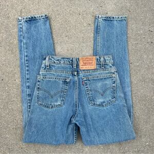 Vintage 90s Levi’s 512 slim fit tapered leg jeans 29x32